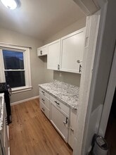 21 Barrett St, Unit 3 in Fall River, MA - Building Photo - Building Photo