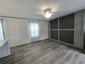 363 Brutus Dr in Lakeville, MN - Building Photo - Building Photo