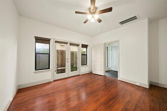 4127 Dickson St in Houston, TX - Building Photo - Building Photo