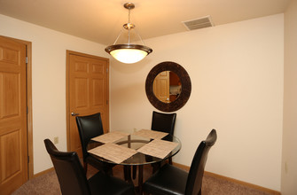 Madison Apartments in Madison, WI - Building Photo - Interior Photo