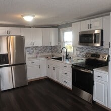 54 Ballard St in Saugus, MA - Building Photo - Building Photo