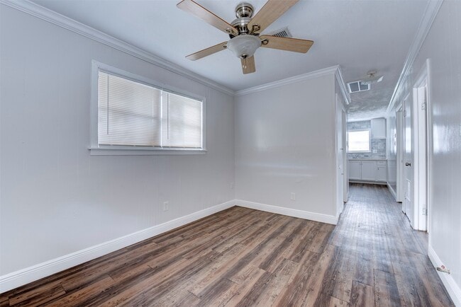 1209 Cabell St in Houston, TX - Building Photo - Building Photo