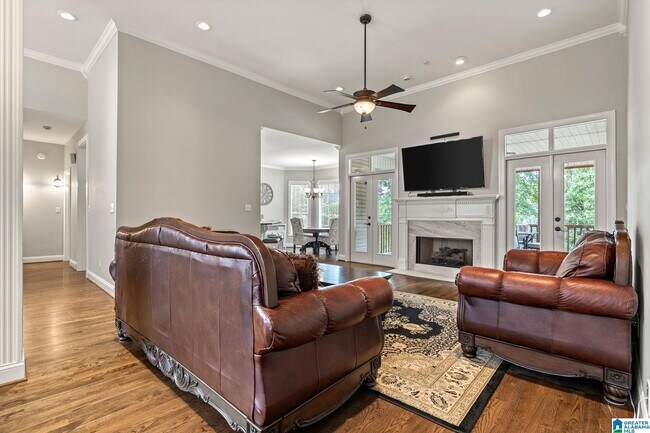100 Lane Park Dr in Alabaster, AL - Building Photo - Building Photo