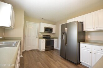 120 Walnut Hills Dr in Richlands, NC - Building Photo - Building Photo