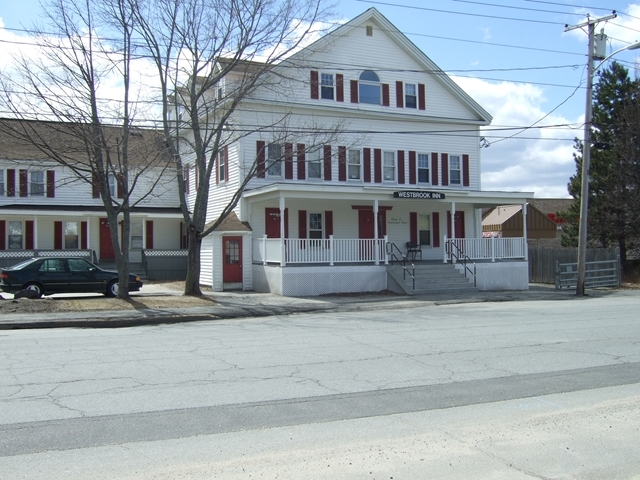 36 Cumberland St in Westbrook, ME - Building Photo