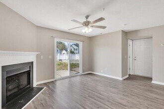 200 Providence Dr in Jacksonville, NC - Building Photo - Building Photo