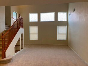 5832 Running Horse Dr in North Las Vegas, NV - Building Photo - Building Photo