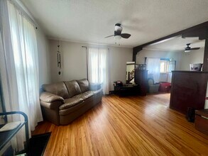 819 1/2 Carney Ave in Mankato, MN - Building Photo - Building Photo