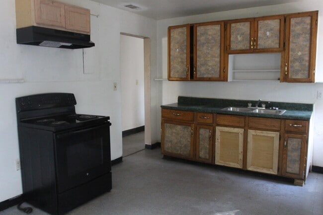 1118 W Gordon Ave in Albany, GA - Building Photo - Building Photo