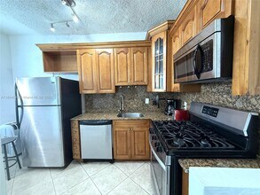 1618 Michigan Ave in Miami Beach, FL - Building Photo - Building Photo