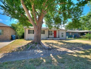 35 Shirley Ln in Edmond, OK - Building Photo - Building Photo