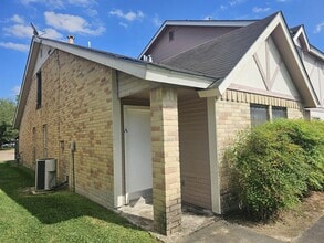 1983 Country Village Blvd in Humble, TX - Building Photo - Building Photo