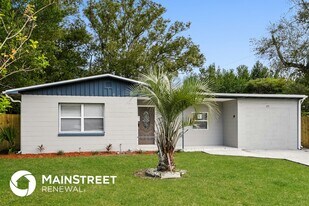 671 Caliente Way in Altamonte Springs, FL - Building Photo