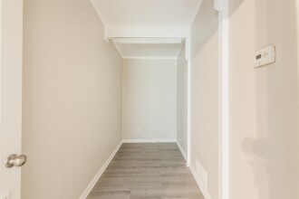 1520 W Creek Dr in Conroe, TX - Building Photo - Building Photo