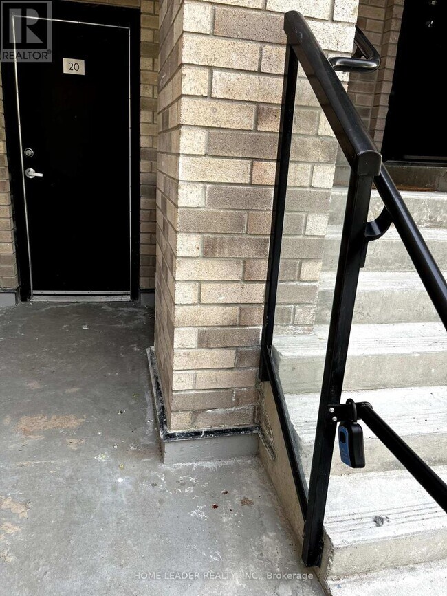 20-861 SHEPPARD Ave in North York, ON - Building Photo - Building Photo