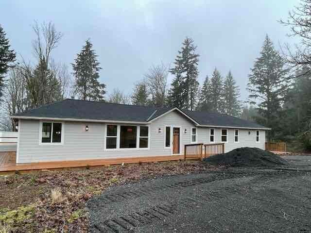 1094 Schaffran Rd in Castle Rock, WA - Building Photo