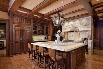 220 Buttermilk Ln in Aspen, CO - Building Photo - Building Photo