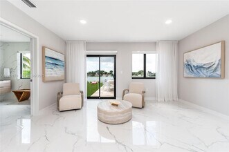 21230 NE 25th Ct in Miami, FL - Building Photo - Building Photo