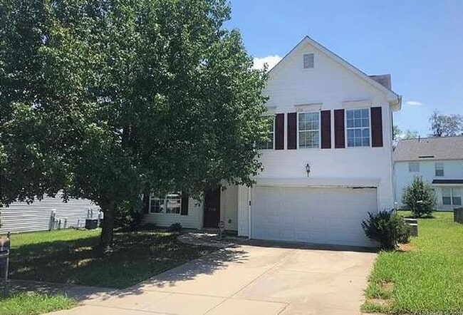 property at 2226 Highland Park Dr