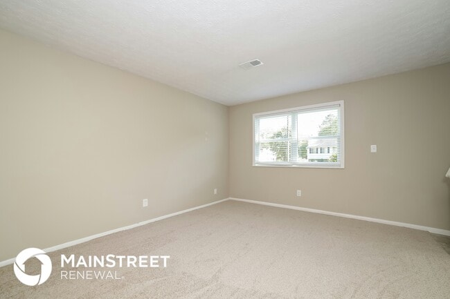 5248 Long Green Ln in Stone Mountain, GA - Building Photo - Building Photo
