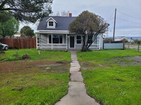 2105 Cordelia Rd in Fairfield, CA - Building Photo