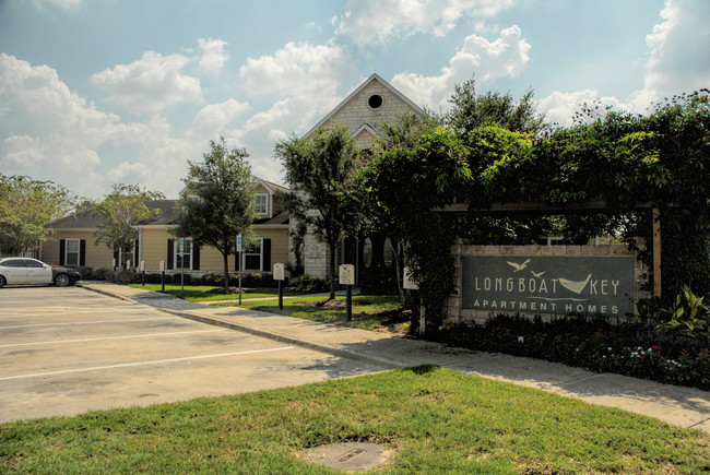 Longboat Key Apartments