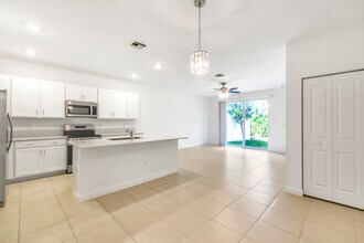 4519 Hollister Ave in Greenacres, FL - Building Photo - Building Photo