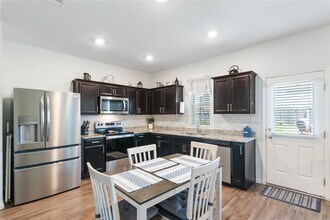 204 Peony Ln. in Jarrell, TX - Building Photo - Building Photo