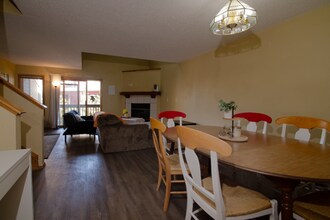 2829 Springdale Ln in Boulder, CO - Foto de edificio - Building Photo