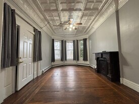 203 Main St in Cohoes, NY - Building Photo