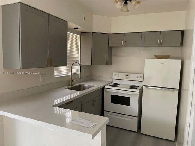 property at 2450 Lincoln St