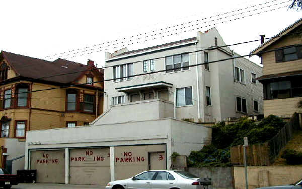 254 Oakland Ave in Oakland, CA - Foto de edificio - Building Photo