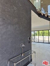 5299 1/2 Crebs Ave in Los Angeles, CA - Building Photo - Building Photo