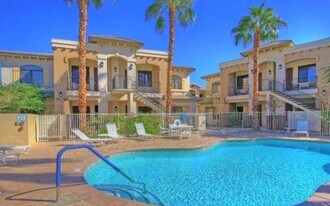 50610 Santa Rosa Plz in La Quinta, CA - Building Photo