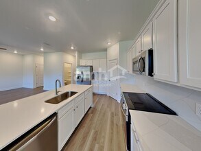 16454 Cheyanne Ct in Parrish, FL - Foto de edificio - Building Photo