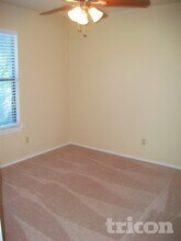 3914 Sweetgum Ct in Flower Mound, TX - Foto de edificio - Building Photo