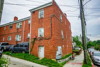 5225 Dix St NE in Washington, DC - Building Photo - Building Photo