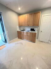7500 SW 30th Terrace in Miami, FL - Building Photo - Building Photo