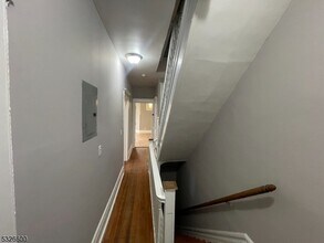 43 Mapes Ave in Newark, NJ - Foto de edificio - Building Photo