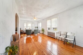 359 Bogert Ave in Ridgewood, NJ - Building Photo - Building Photo