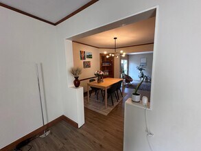 5100 N Idlewild Ave in Whitefish Bay, WI - Building Photo - Building Photo