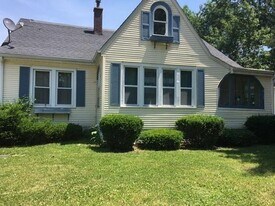 917 Kimball Ave in Waterloo, IA - Building Photo