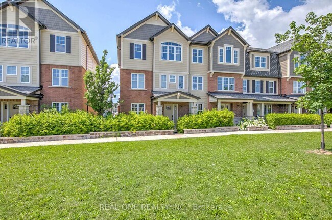 264 Sarah Cline Dr in Oakville, ON - Building Photo - Building Photo