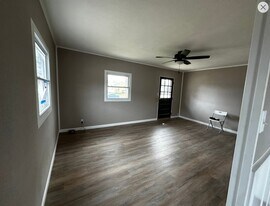 1107 N 8th St in Beatrice, NE - Building Photo