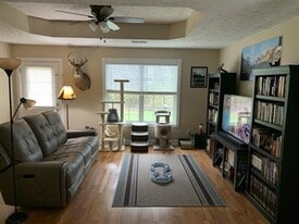 7878 Andee Ln in Fort Branch, IN - Building Photo