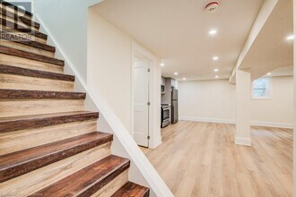 90 Blackhorne Dr in Kitchener, ON - Building Photo - Building Photo