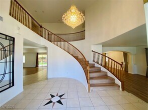 123 Cascade Lake St in Las Vegas, NV - Building Photo - Building Photo