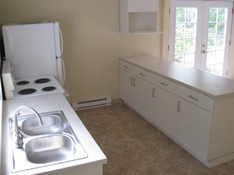 9120 Southwest Capitol Highway in Portland, OR - Building Photo - Building Photo