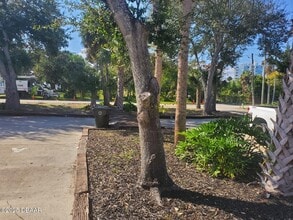 814 N Halifax Ave in Daytona Beach, FL - Building Photo - Building Photo