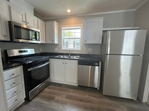 2391 8 Mile Rd in Kawkawlin, MI - Building Photo - Building Photo